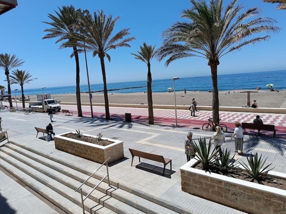 Piso Primera Linea Playa อัลเมรีอา ภายนอก รูปภาพ