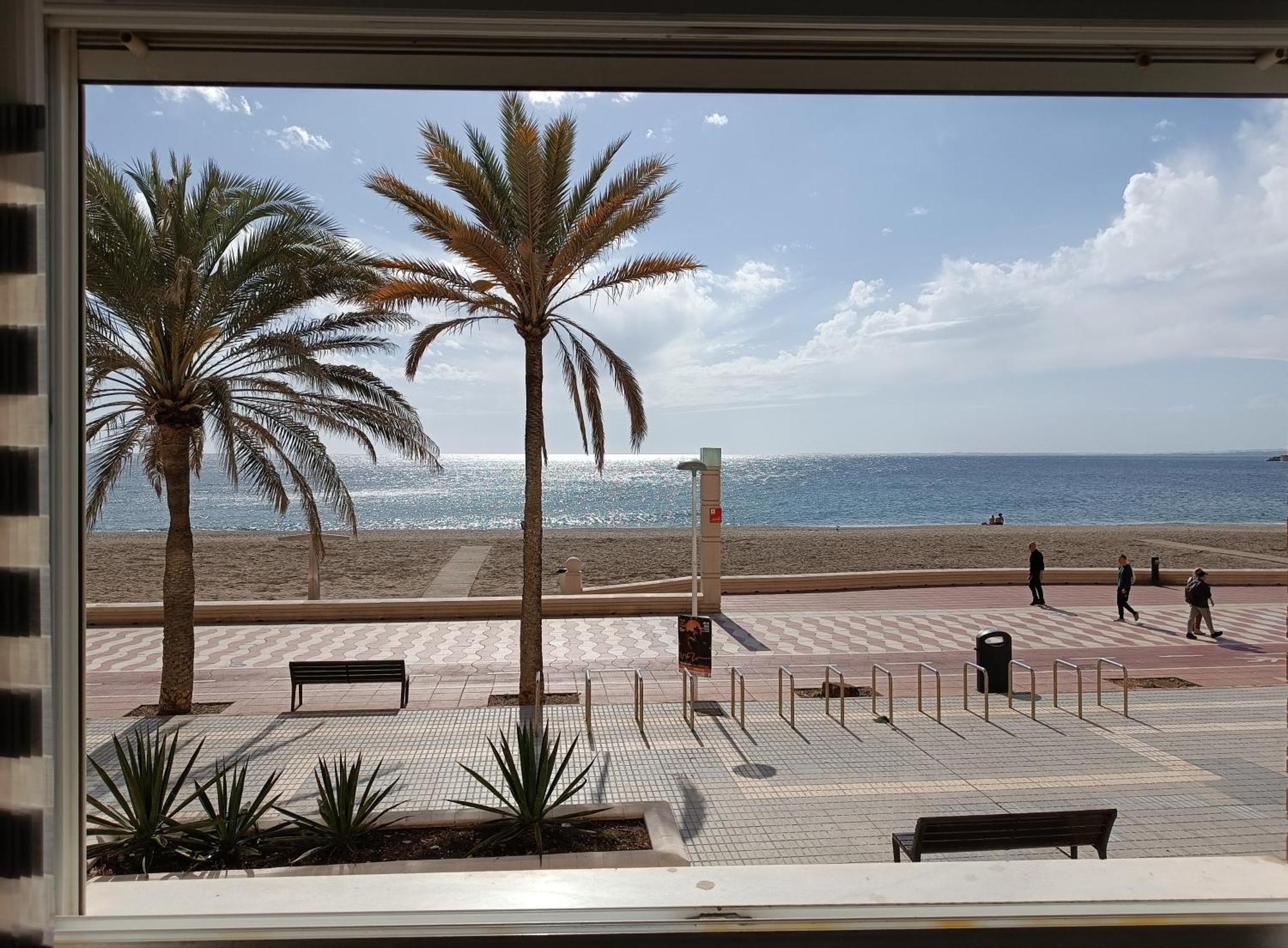 Piso Primera Linea Playa อัลเมรีอา ภายนอก รูปภาพ